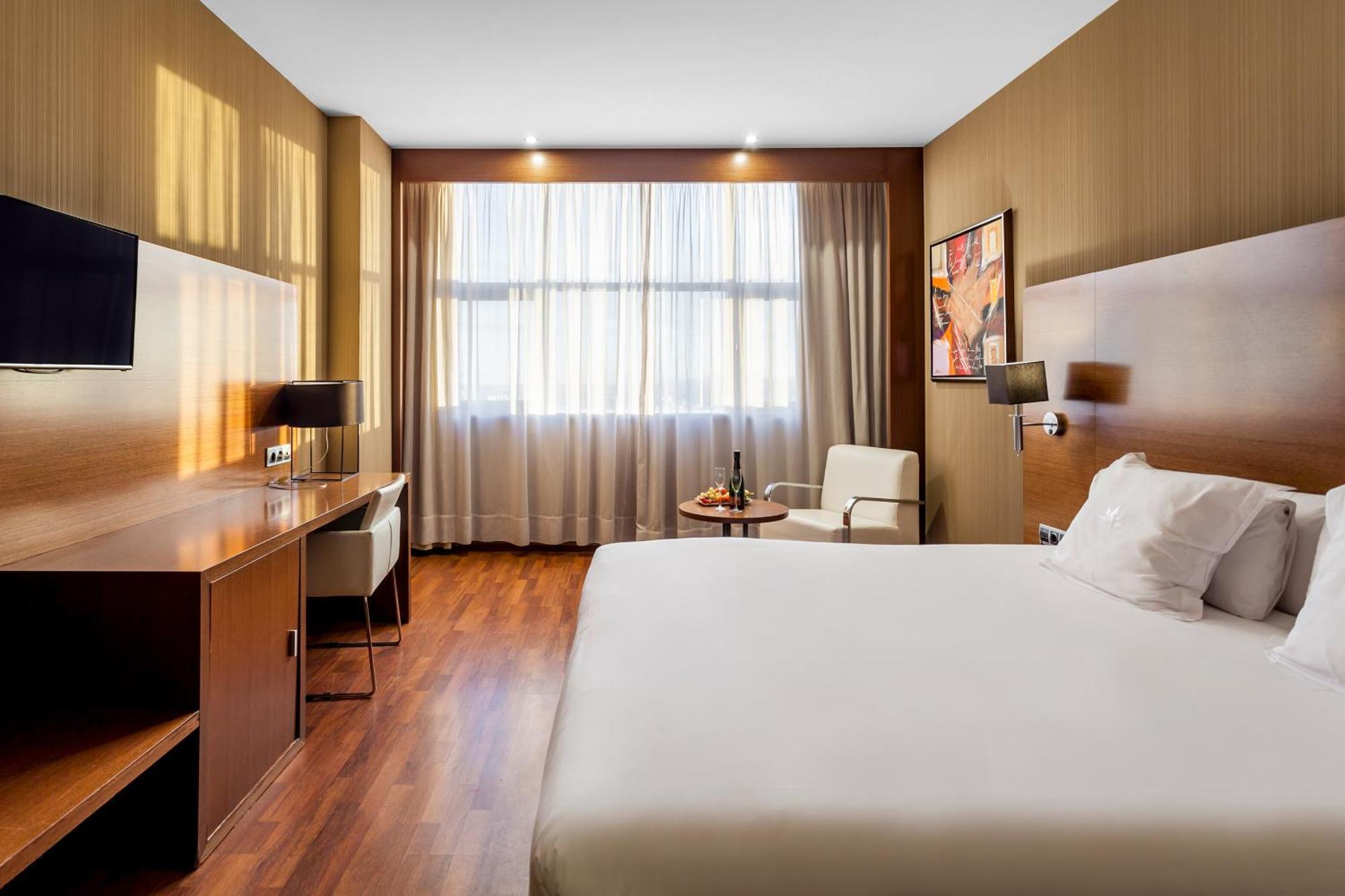 Azz Valencia Congress Hotel & Spa Paterna Dış mekan fotoğraf