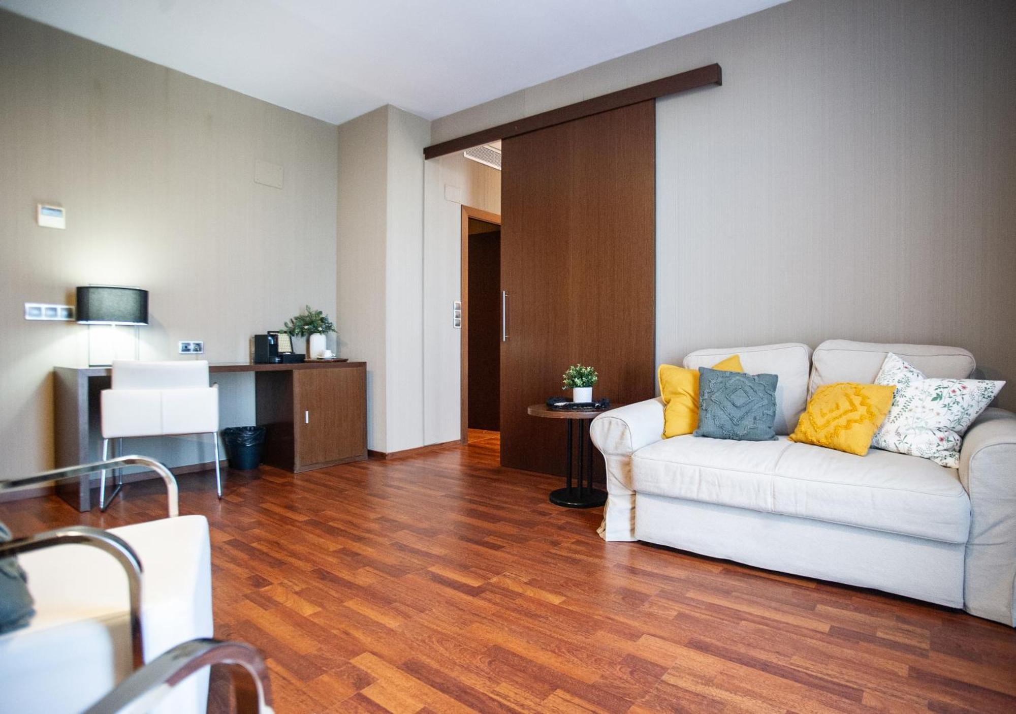 Azz Valencia Congress Hotel & Spa Paterna Dış mekan fotoğraf