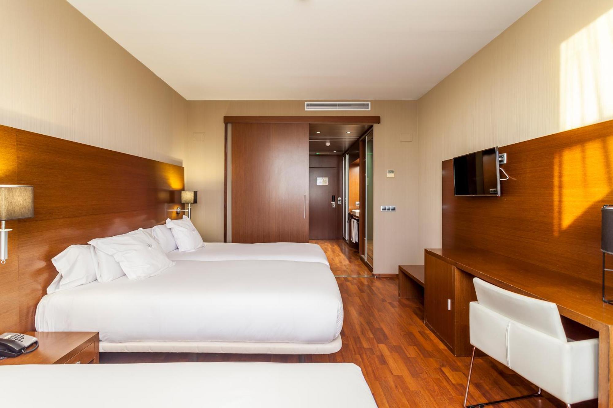 Azz Valencia Congress Hotel & Spa Paterna Dış mekan fotoğraf
