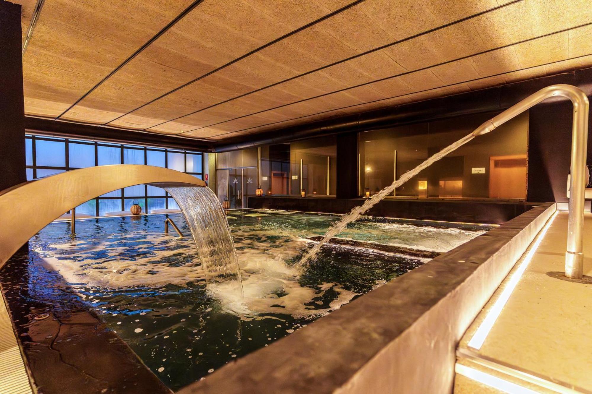 Azz Valencia Congress Hotel & Spa Paterna Dış mekan fotoğraf